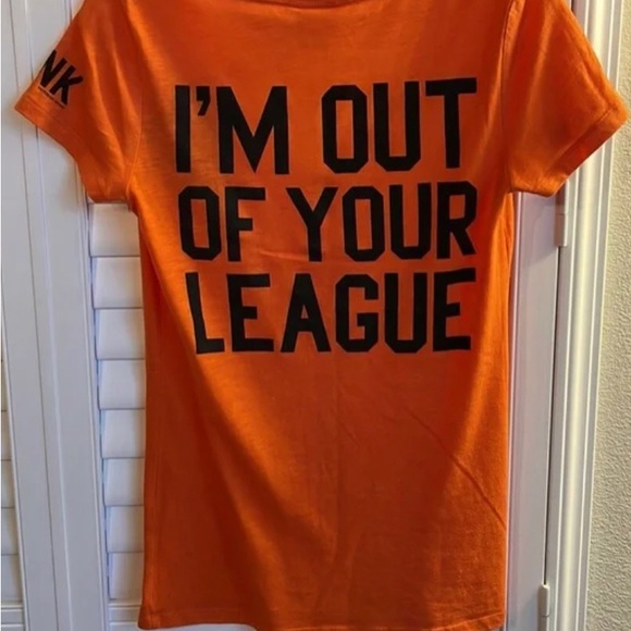 PINK-Victoria Secret| size S t-shirt - Picture 1 of 3